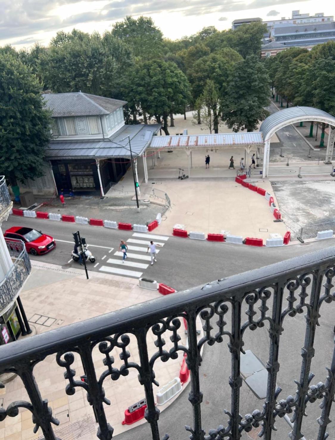 Le Splendid - Hypercentre - Proche Opera & Parcs - Thermes Vichy Bagian luar foto